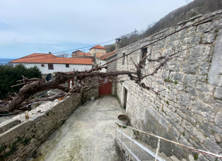 Fünf Steinruinen zum Verkauf mit fantastischem Potenzial für ein Minihotel mit Meerblick, Herceg Novi Hausverkauf, Baosici Haus kaufen, Haus in Montenegro kaufen