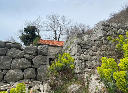 Fünf Steinruinen zum Verkauf mit fantastischem Potenzial für ein Minihotel mit Meerblick, Herceg Novi Hausverkauf, Baosici Haus kaufen, Haus in Montenegro kaufen