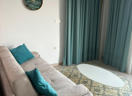 auto_awesome Translate from: English 713 / 5,000 Zu verkaufen: Atemberaubende Villa mit 4 Schlafzimmern in Krasici, Tivat – erste Meereslinie mit Meerblick, Montenegro Immobilien, Immobilien in Montenegro