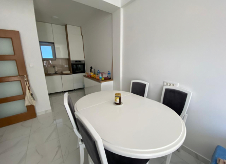 Bijela, Herceg Novi'de 1+1 Daire, becici satılık daire, Karadağ da ev fiyatları, Karadağ da ev almak