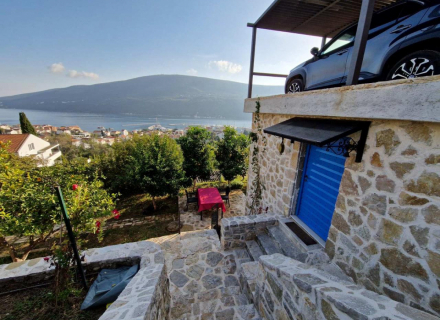 Sarmantna kamena kuća sa lijepom baštom u Kumboru, Herceg Novi, Herceg Novi kupiti kuću, Baosici kuća prodaja