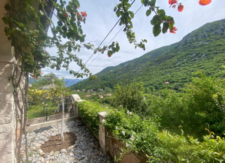 Morinj, Boka Koyu'ndaki Tarihi Taş Villa, Karadağ satılık ev, Karadağ satılık müstakil ev, Karadağ Ev Fiyatları