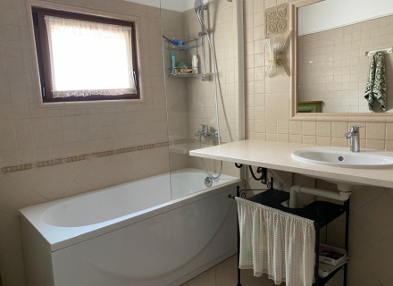 Morinj, Boka Koyu'ndaki Tarihi Taş Villa, Kotor-Bay satılık müstakil ev, Kotor-Bay satılık villa