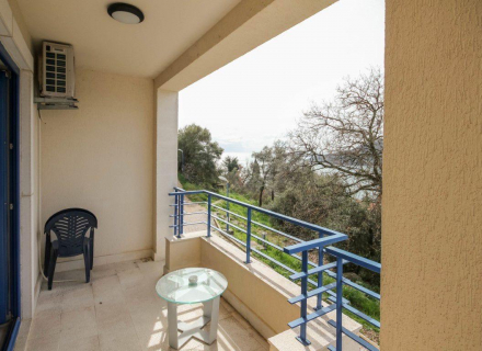 Doğayla Çevrili Tek Yatak Odalı Panoramik Deniz Manzaralı Daire, Herceg Novi da satılık evler, Herceg Novi satılık daire, Herceg Novi satılık daireler