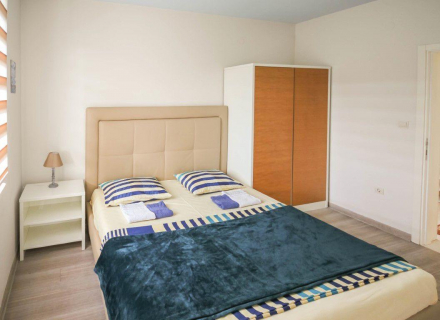 Doğayla Çevrili Tek Yatak Odalı Panoramik Deniz Manzaralı Daire, becici satılık daire, Karadağ da ev fiyatları, Karadağ da ev almak