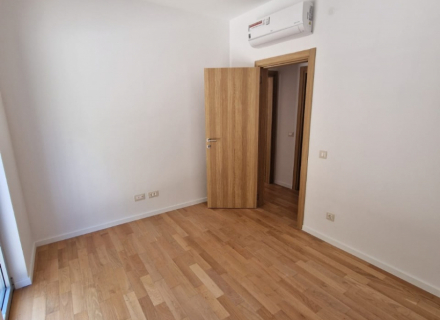 Piękne dwupokojowe mieszkanie w dobrej lokalizacji, Dobrota, apartament z widokiem na morze Na sprzedaż w Czarnogórze, kupić mieszkanie w Dobrota, dom w Kotor-Bay kup