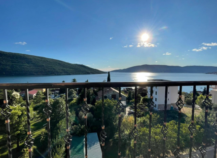 Luxuriöse Apartments mit Panoramablick auf das Meer in Kumbor, Herceg Novi, Montenegro Immobilien, Immobilien in Montenegro, Wohnungen in Herceg Novi