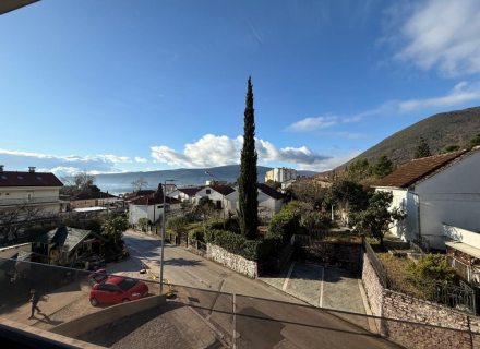 Bijela'da Garajlı Modern İki Yatak Odalı Daire, becici satılık daire, Karadağ da ev fiyatları, Karadağ da ev almak