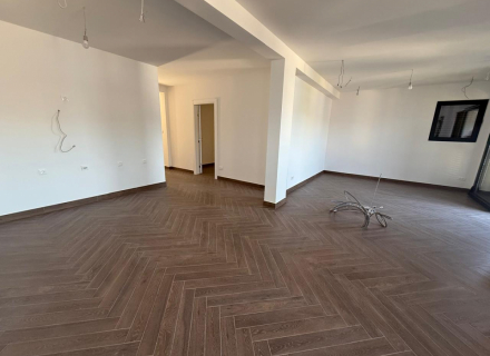 Fantastisches Penthouse mit Dachterrasse in Tivat, Wohnungen zum Verkauf in Montenegro, Wohnungen in Montenegro Verkauf, Wohnung zum Verkauf in Region Tivat