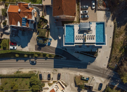 Dva zadivljujuća penthouse stana u Dobroti, sa fenomenalnim dizajnom, Nekretnine u Crnoj Gori, prodaja nekretnina u Crnoj Gori, stanovi u Kotor-Bay