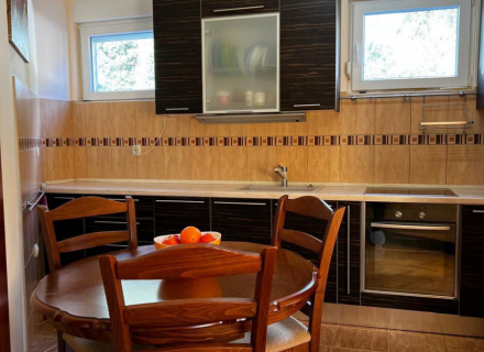 Wohnung in der Nähe von Porto Novi, Kumbor, Wohnung mit Meerblick zum Verkauf in Montenegro, Wohnung in Baosici kaufen, Haus in Herceg Novi kaufen