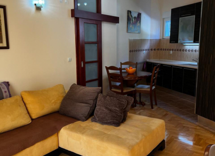 Wohnung in der Nähe von Porto Novi, Kumbor, Wohnungen in Montenegro kaufen, Wohnungen zur Miete in Baosici kaufen