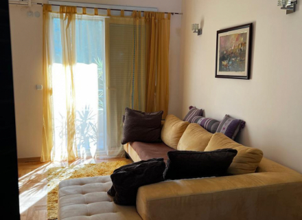 Wohnung in der Nähe von Porto Novi, Kumbor, Wohnung mit Meerblick zum Verkauf in Montenegro, Wohnung in Baosici kaufen, Haus in Herceg Novi kaufen