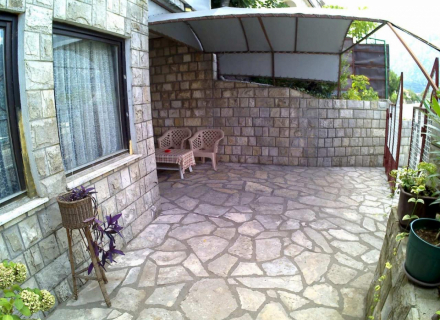 Satılık Mevcut Evli Deniz Kıyısı Arazisi – Kostanjica, Kotor Körfezi, Dobrota satılık müstakil ev, Dobrota satılık müstakil ev, Kotor-Bay satılık villa