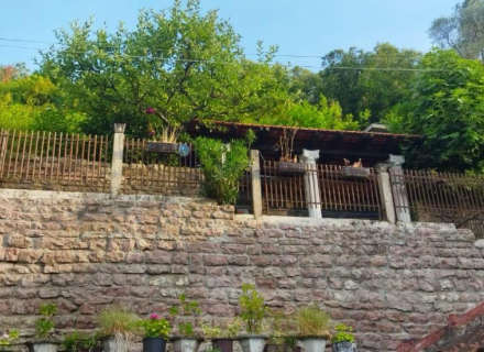 Satılık Mevcut Evli Deniz Kıyısı Arazisi – Kostanjica, Kotor Körfezi, Kotor-Bay satılık müstakil ev, Kotor-Bay satılık villa