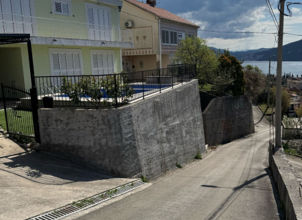 Urokliwy dom rodzinny na sprzedaż – Kumbor, Herceg Novi, kup dom w Czarnogórze, kup willę w Herceg Novi, Willa blisko morza Baosici