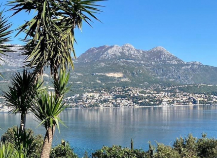 Moderan dupleks stan sa 3 spavaće sobe, Njivice – Herceg Novi, prodaja stanova u Crnoj Gori, stanovi u Crnoj Gori prodaja, prodaja stana u Herceg Novi