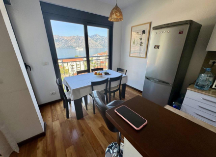 Ein-Zimmer-Apartment mit traumhaftem Meerblick – Dobrota, Kotor, Verkauf Wohnung in Dobrota, Haus in Montenegro kaufen