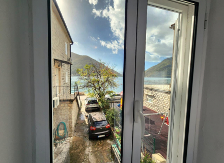Büyüleyici İki Yatak Odalı Deniz Kenarı Daire - Perast, Kotor, Karadağ da satılık ev, Montenegro da satılık ev, Karadağ da satılık emlak