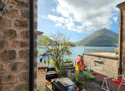 Büyüleyici İki Yatak Odalı Deniz Kenarı Daire - Perast, Kotor, becici satılık daire, Karadağ da ev fiyatları, Karadağ da ev almak