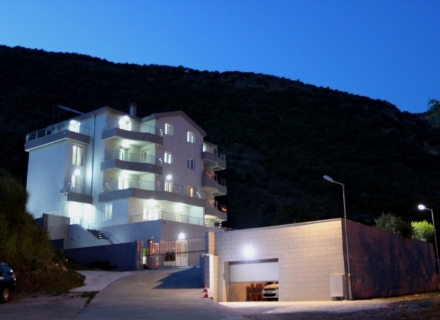 Schönes Hotel in Becici, Gewerbeimmobilien in Region Budva, Immobilien mit Mietpotential in Montenegro