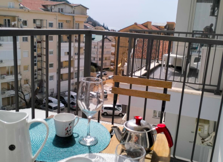 Studio-Apartment in Budva mit Meerblick, Verkauf Wohnung in Becici, Haus in Montenegro kaufen
