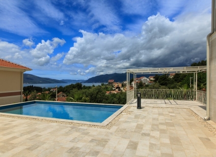 Magnificent Villa in Tivat, Karadağ satılık ev, Karadağ satılık müstakil ev, Karadağ Ev Fiyatları