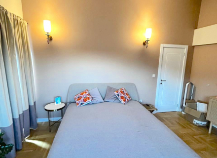 Dwupoziomowy apartament w centrum Budvy, apartament z widokiem na morze Na sprzedaż w Czarnogórze, kupić mieszkanie w Budva, dom w Region Budva kup