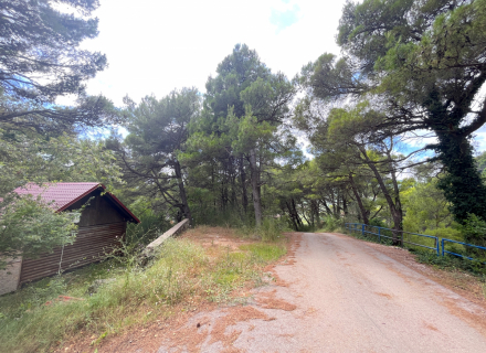 Urbanizovan plac u Budvi sa pogledom na more, kupiti zemljište u Region Budva, građevinsko zemljište u Crnoj Gori, građevinsko zemljište u Region Budva