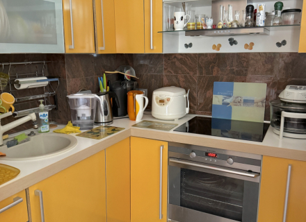 Trosoban stan u Budvi sa pogledom na more, prodaja stana u Becici, kupovina kuće u Crnoj Gori, kupovina stana na moru u Crnoj Gori
