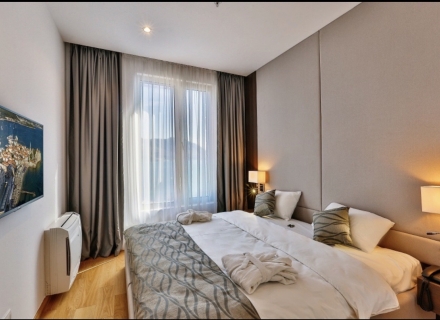 Schöne Wohnung in der ersten Reihe, Hotel in Montenegro zum Verkauf, Hotelkonzeptwohnungen zum Verkauf in Becici