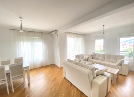 Jednosoban stan u Budimu sa pogledom na more, kupoviti stan u Becici, prodaja kuće u Region Budva, kupiti stan u Crnoj Gori