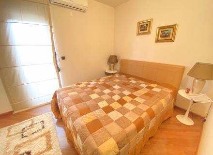 Apartment mit 3 Schlafzimmern in Budva in der Nähe des Meeres, Wohnungen in Montenegro, Wohnungen mit hohem Mietpotential in Montenegro kaufen
