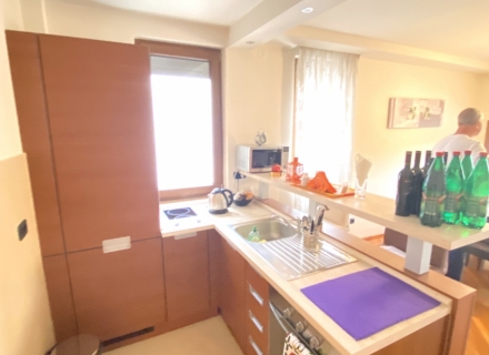 Apartment mit 3 Schlafzimmern in Budva in der Nähe des Meeres, Montenegro Immobilien, Immobilien in Montenegro, Wohnungen in Region Budva