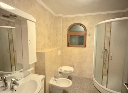 Mini-hotel sa apartmanima u Pržnu sa pogledom na more., Region Budva kupiti kuću, Przno kuća prodaja