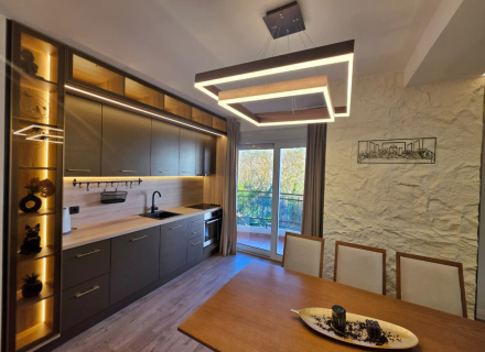 Luksusowy apartament w Becici z widokiem na góry, apartamenty w Czarnogórze, apartamenty o wysokim potencjale wynajmu w Czarnogórze kupić, apartamenty w Czarnogórze kupić