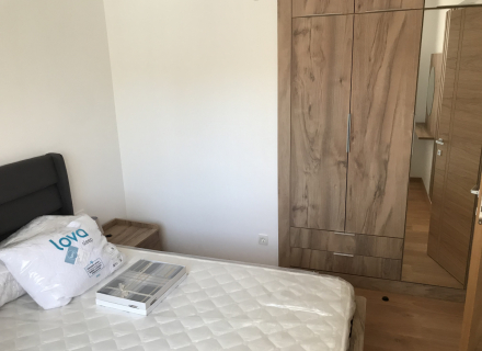 Voll möblierte Wohnung mit zwei Schlafzimmern in Pod Kuk, Tivat, zu verkaufen, Wohnungen zum Verkauf in Montenegro, Wohnungen in Montenegro Verkauf, Wohnung zum Verkauf in Region Tivat