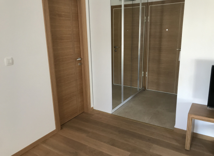 Voll möblierte Wohnung mit zwei Schlafzimmern in Pod Kuk, Tivat, zu verkaufen, Wohnungen zum Verkauf in Montenegro, Wohnungen in Montenegro Verkauf, Wohnung zum Verkauf in Region Tivat