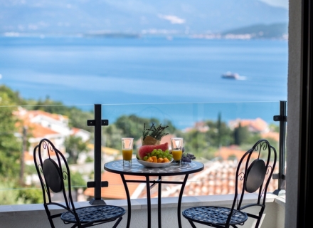 Montenegro Djenovici'de satılık muhteşem villa, Karadağ satılık ev, Karadağ satılık müstakil ev, Karadağ Ev Fiyatları