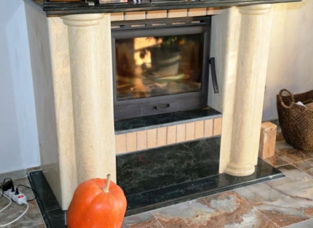 Ortak Havuzlu site içinde Villa Denize 30 metre Uteha'da Bar, Karadağ da satılık havuzlu villa, Karadağ da satılık deniz manzaralı villa, Bar satılık müstakil ev