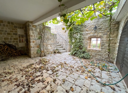 Kamena kuća u Sv.Stefanu, Nekretnine Crna Gora, nekretnine u Crnoj Gori, Region Budva prodaja kuća