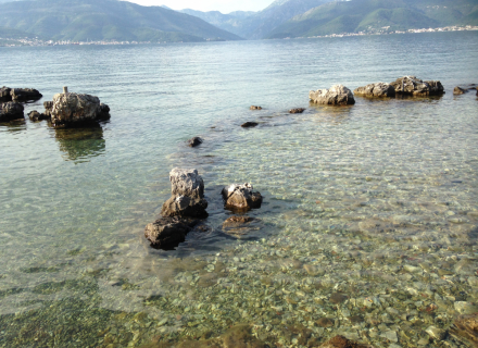 Karsici'de Mükemmel Ev, Front Line., Karadağ Villa Fiyatları Karadağ da satılık ev, Montenegro da satılık ev, Karadağ satılık villa