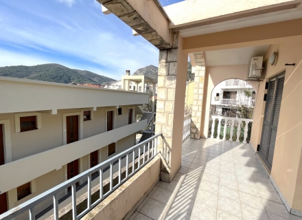 Budva'da üç katlı ev, Region Budva satılık müstakil ev, Region Budva satılık villa