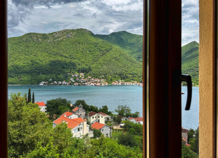 Apartament z jedną sypialnią w Kamenari, Czarnogóra nieruchomości, nieruchomości w Czarnogórze, mieszkania w Herceg Novi, apartamenty w Herceg Novi