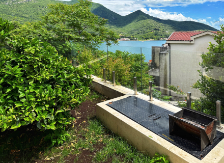 Apartament z jedną sypialnią i widokiem na morze w Kamenari, apartamenty w Czarnogórze, apartamenty o wysokim potencjale wynajmu w Czarnogórze kupić, apartamenty w Czarnogórze kupić