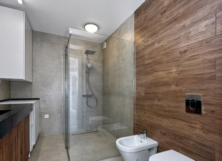 Apartament z jedną sypialnią i widokiem na morze w Kamenari, apartament z widokiem na morze Na sprzedaż w Czarnogórze, kupić mieszkanie w Baosici, dom w Herceg Novi kup