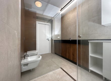 Apartament z jedną sypialnią i widokiem na morze w Kamenari, mieszkanie na sprzedaż w Herceg Novi, sprzedam mieszkanie w Baosici, kup dom w Czarnogórze