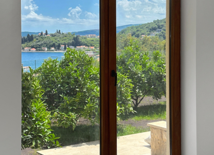 Apartament z jedną sypialnią i widokiem na morze w Kamenari, Czarnogóra nieruchomości, nieruchomości w Czarnogórze, mieszkania w Herceg Novi, apartamenty w Herceg Novi