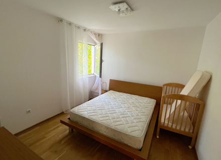 Budva'da İki Yatak Odalı Daire - Deniz Manzaralı, Becici da ev fiyatları, Becici satılık ev fiyatları, Becici da ev almak