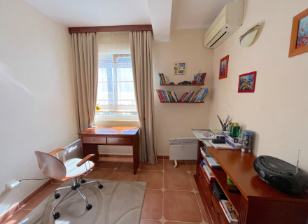 Sv.Stefan'da Panoramik Daire, Karadağ satılık evler, Karadağ da satılık daire, Karadağ da satılık daireler